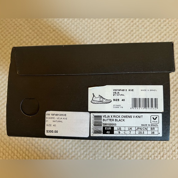 ✨SOLD✨BNIB Collector’s Rick Owens x Veja Sneakers in Butter/Natural 2019 - Picture 11 of 15